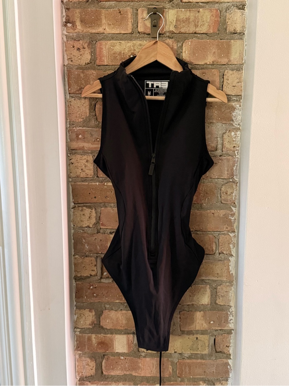 TA3 Sleeveless Surfy Swimsuit - Picture 6 of 9